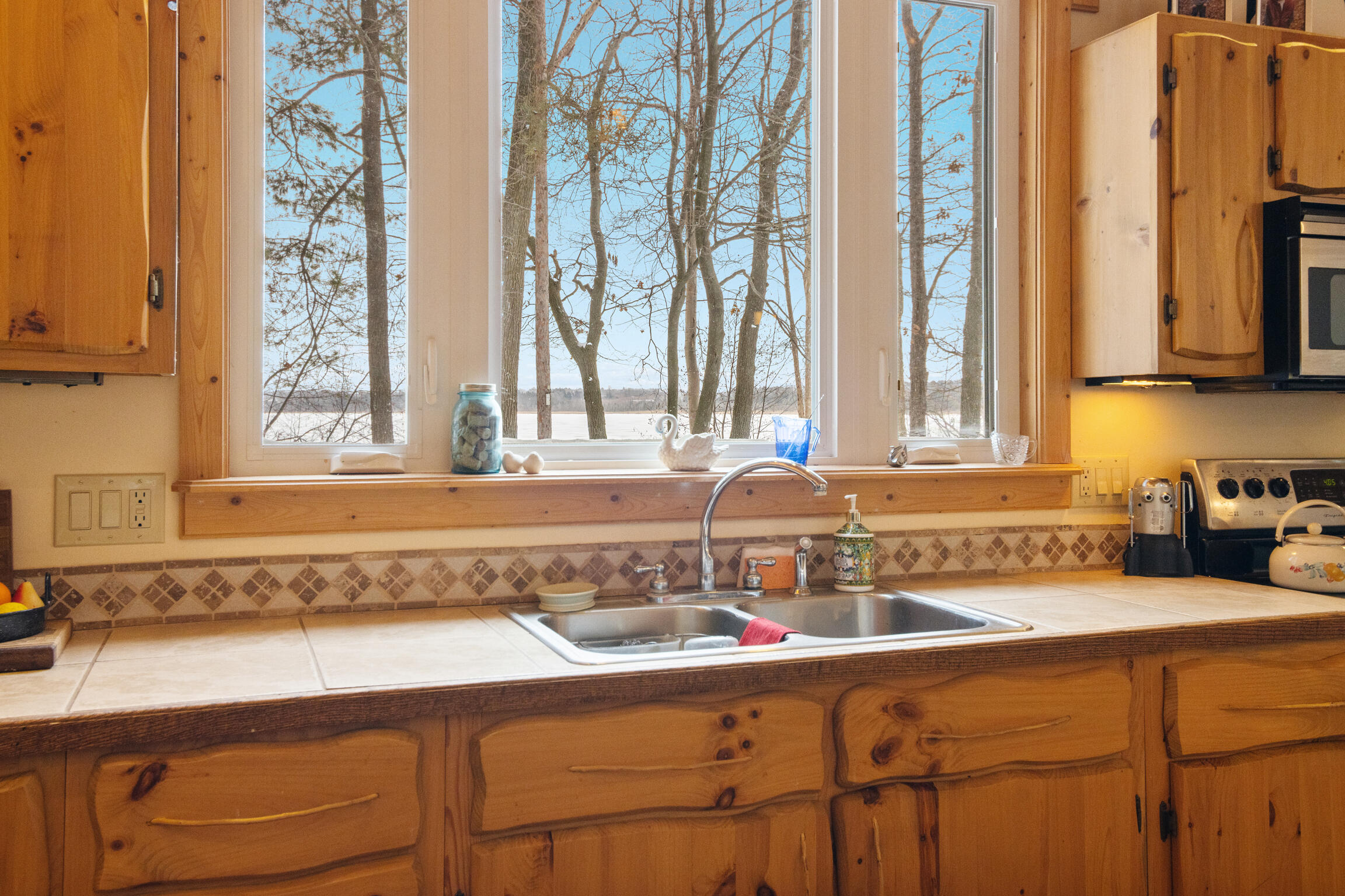 63 East Piney Road Manistee, MI 49660 - Photo 9 of 43 63 Piney