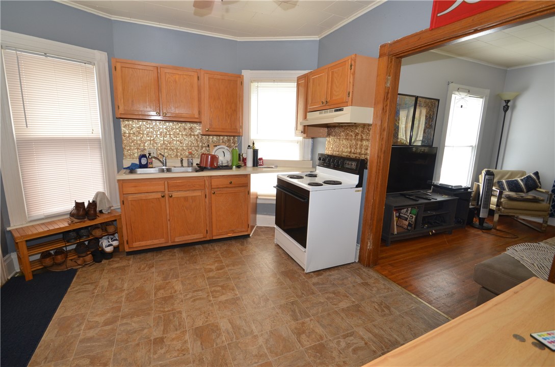 167 Rosedale Street Rochester, NY 14620 - Photo 13 of 46