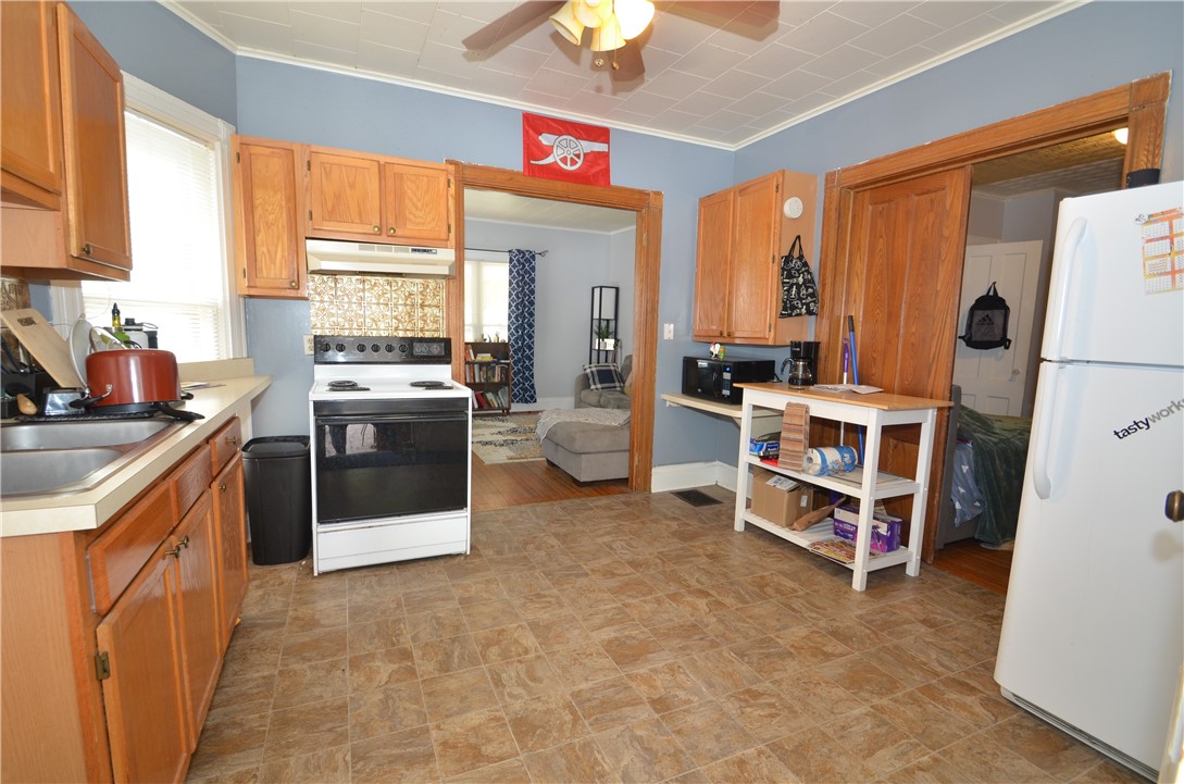 167 Rosedale Street Rochester, NY 14620 - Photo 14 of 46