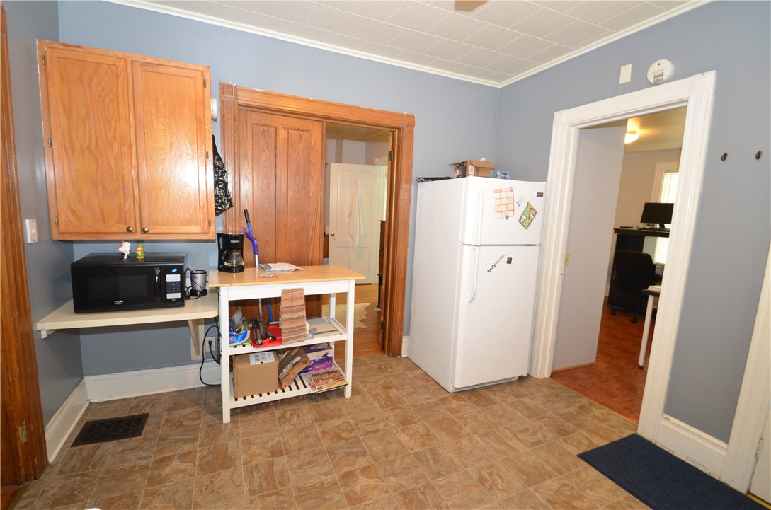 167 Rosedale Street Rochester, NY 14620 - Photo 15 of 46