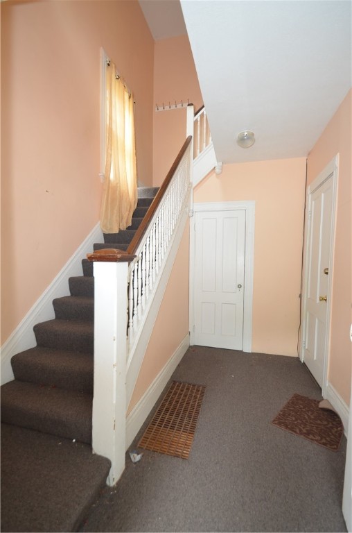 167 Rosedale Street Rochester, NY 14620 - Photo 7 of 46