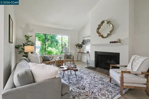 $615,000 | 378 Camelback Road, Pleasant Hill, CA 94523