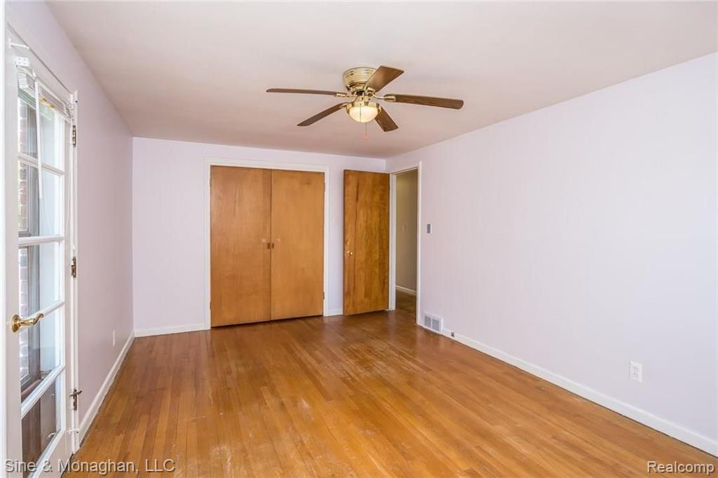 1766 Newcastle Road Grosse Pointe, MI 48236 - Photo 18 of 39