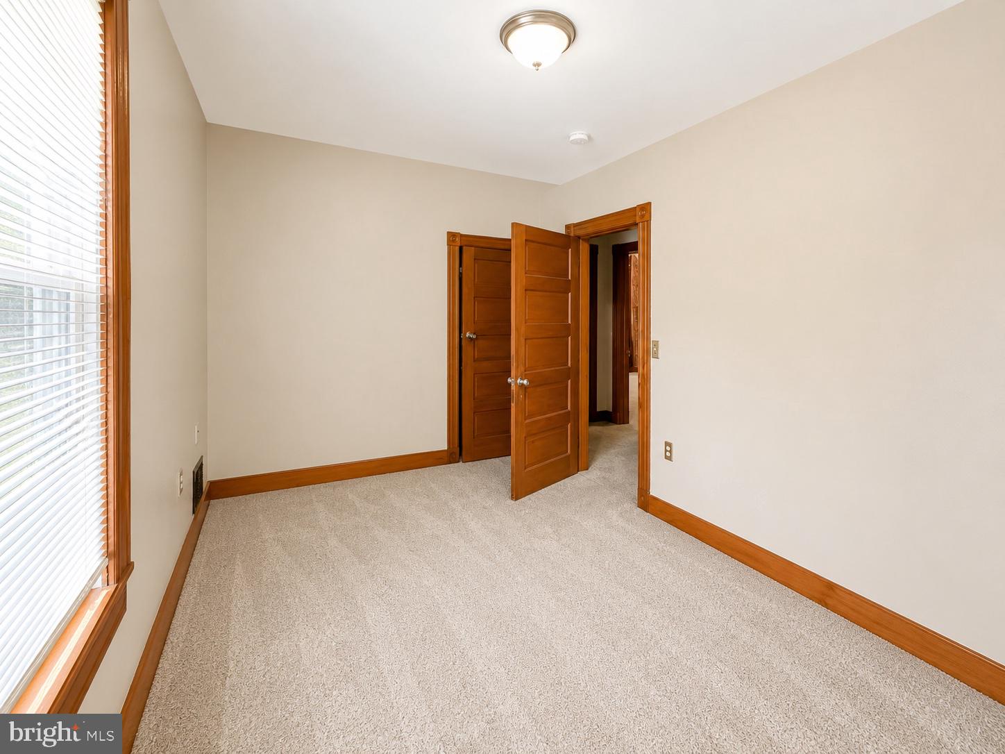 608 North Point Road Baltimore, MD 21224 - Photo 15 of 23