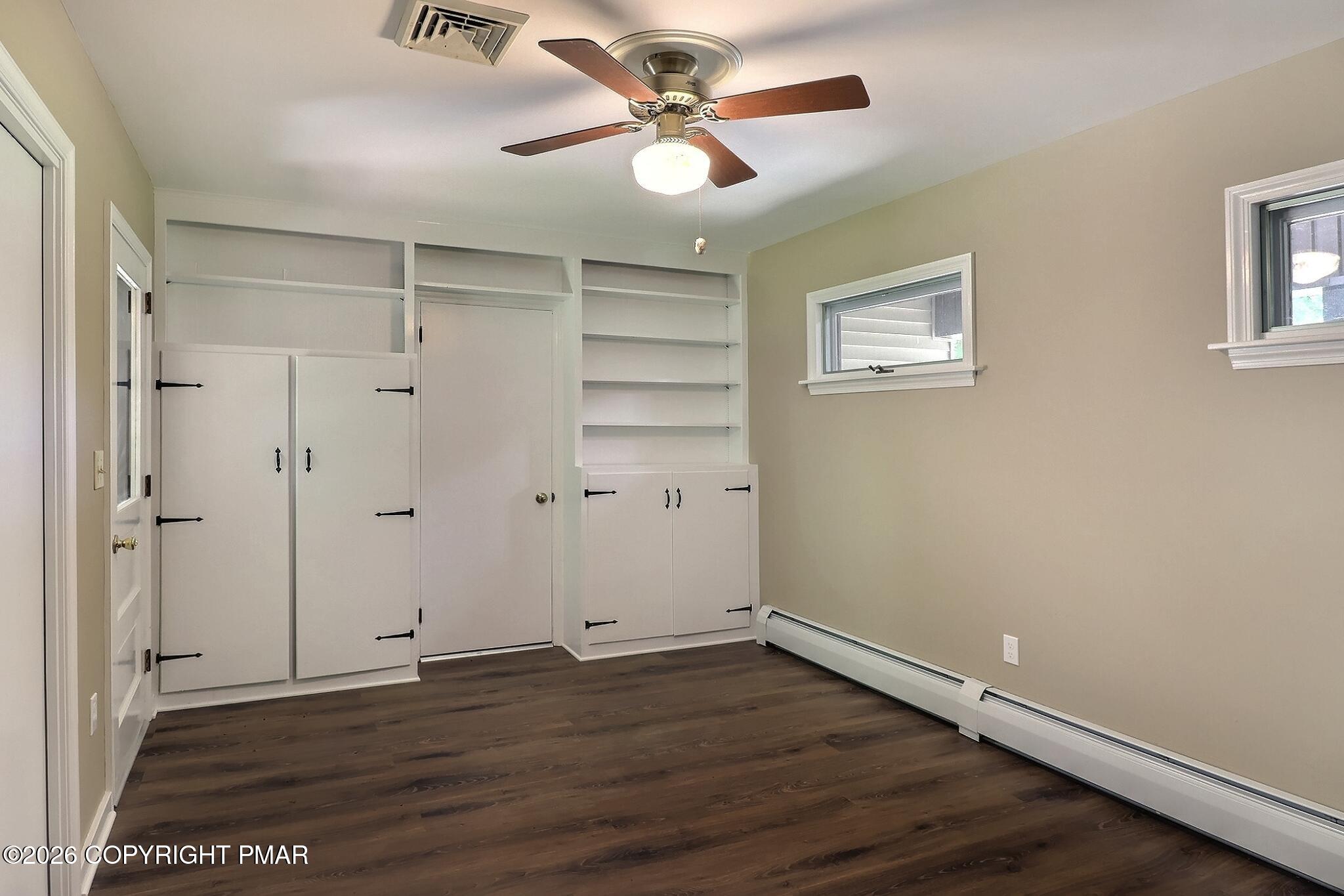 307 Foxglove Road Stroudsburg, PA 18360 - Photo 20 of 41 Den