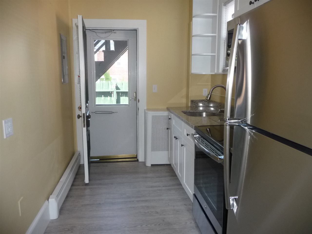 71 Middle Street, Unit R5 Manchester, NH 03101 - Photo 5 of 18 Gallery Image 5