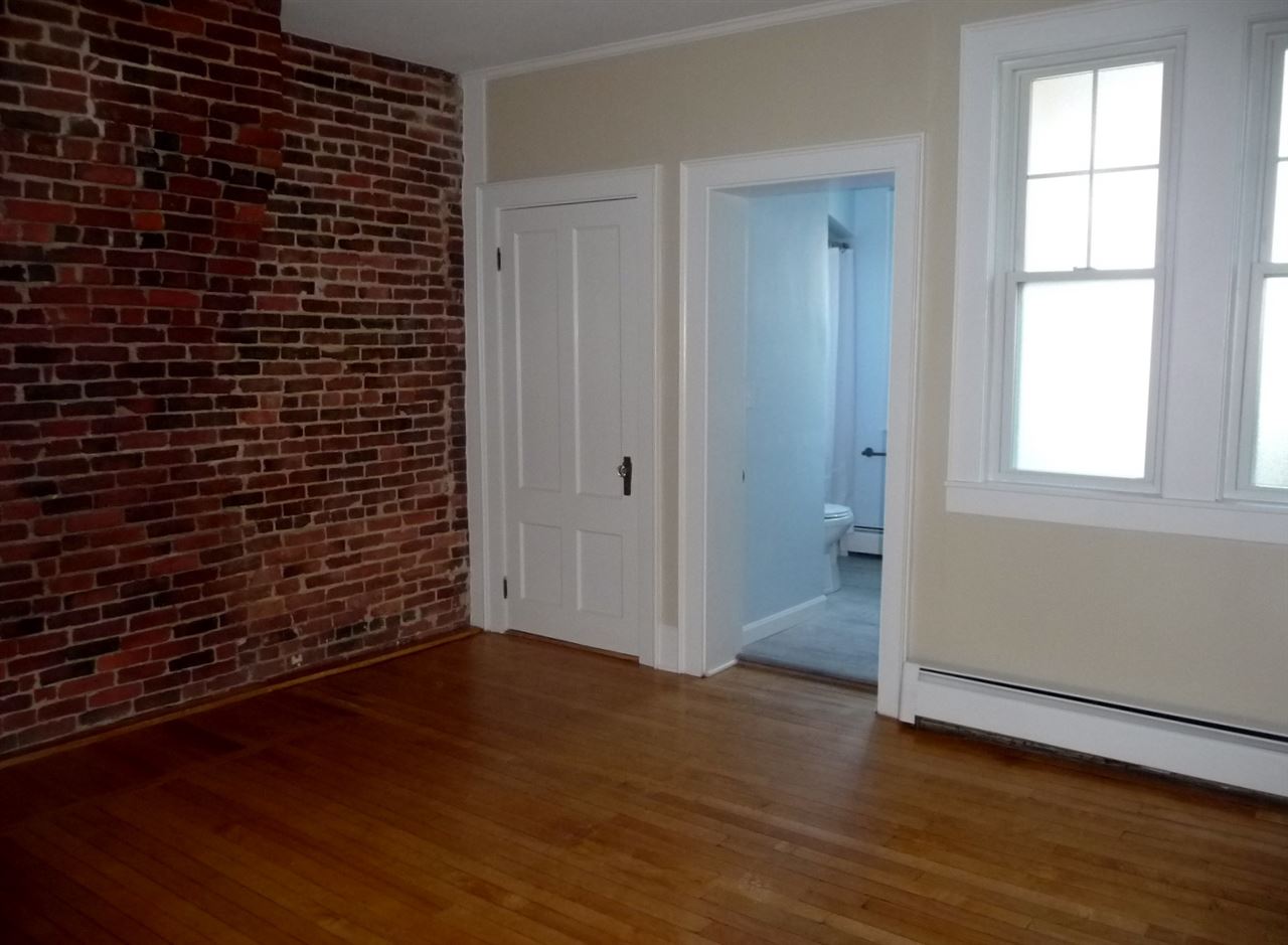 71 Middle Street, Unit R5 Manchester, NH 03101 - Photo 6 of 18 Gallery Image 6