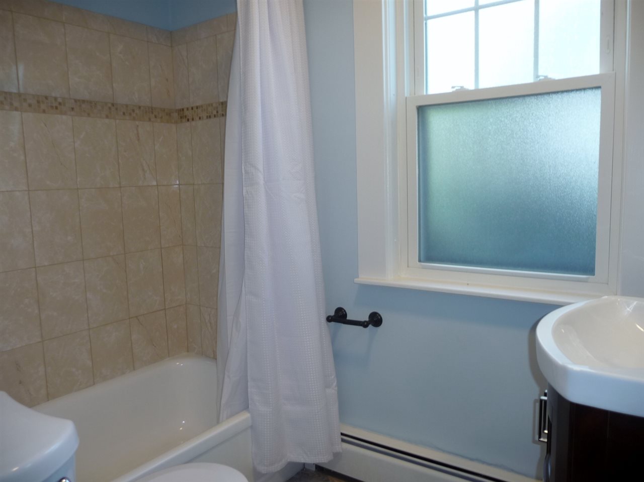 71 Middle Street, Unit R5 Manchester, NH 03101 - Photo 10 of 18 Gallery Image 10