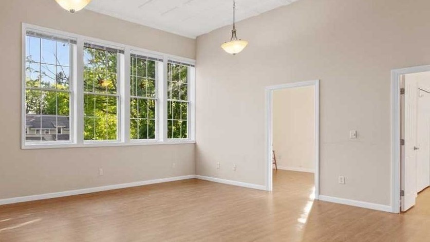 42 Phillips Road, Unit 1 Holden, MA 01520 - Photo 4 of 25 Gallery Image 4