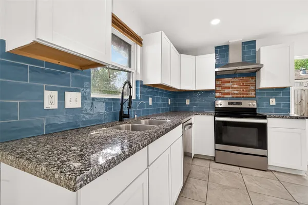 $2,000 | 29311 Raestone Street, Spring, TX 77386