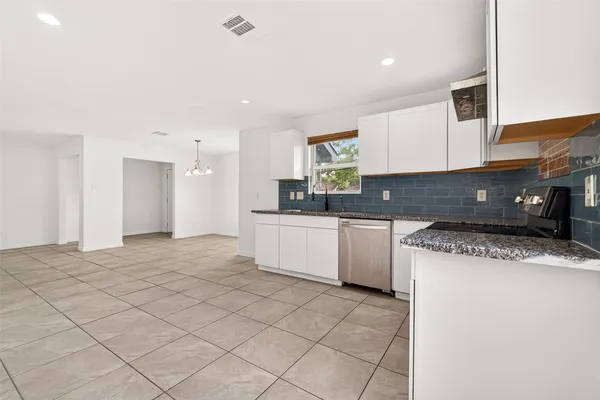$2,000 | 29311 Raestone Street, Spring, TX 77386