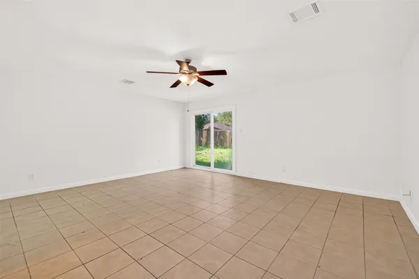 $2,000 | 29311 Raestone Street, Spring, TX 77386