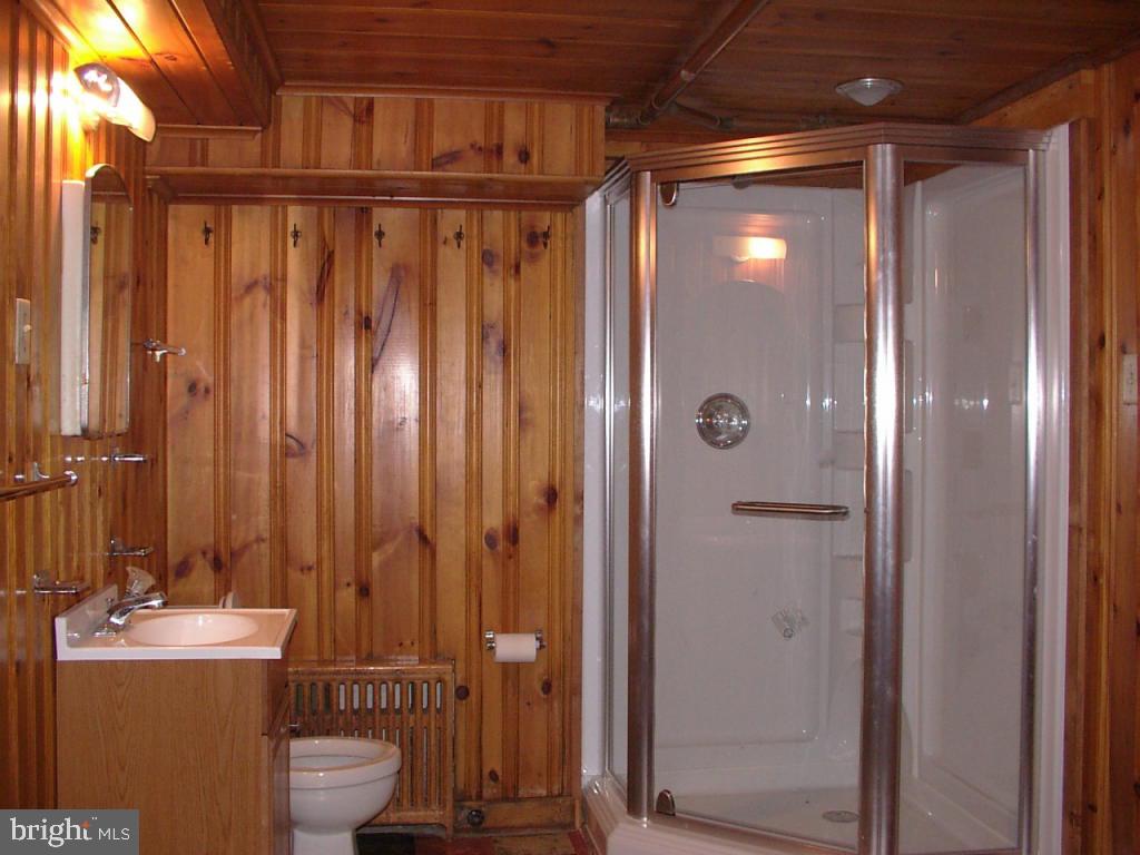 2112 Clover Hill Road Lancaster, PA 17603 - Photo 8 of 11 Gallery Image 8