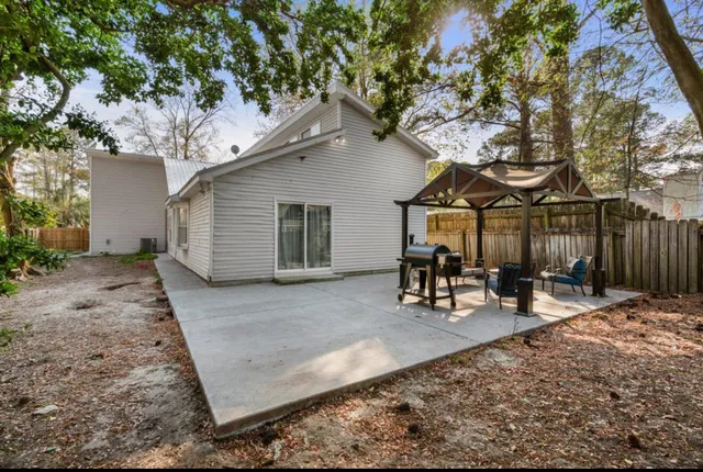 $319,000 | 309 Regent Street, Summerville, SC 29483