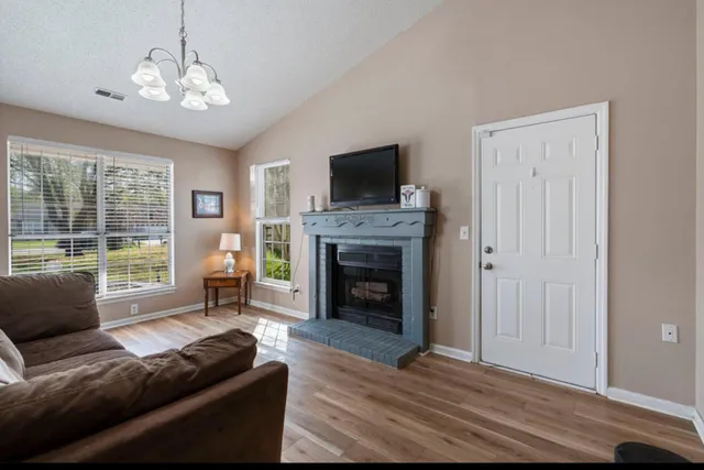 $319,000 | 309 Regent Street, Summerville, SC 29483