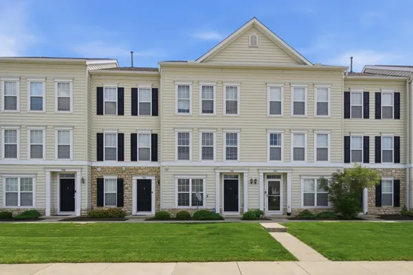 $309,900 | 5976 New Albany Road West, Unit 44, New Albany, OH 43054