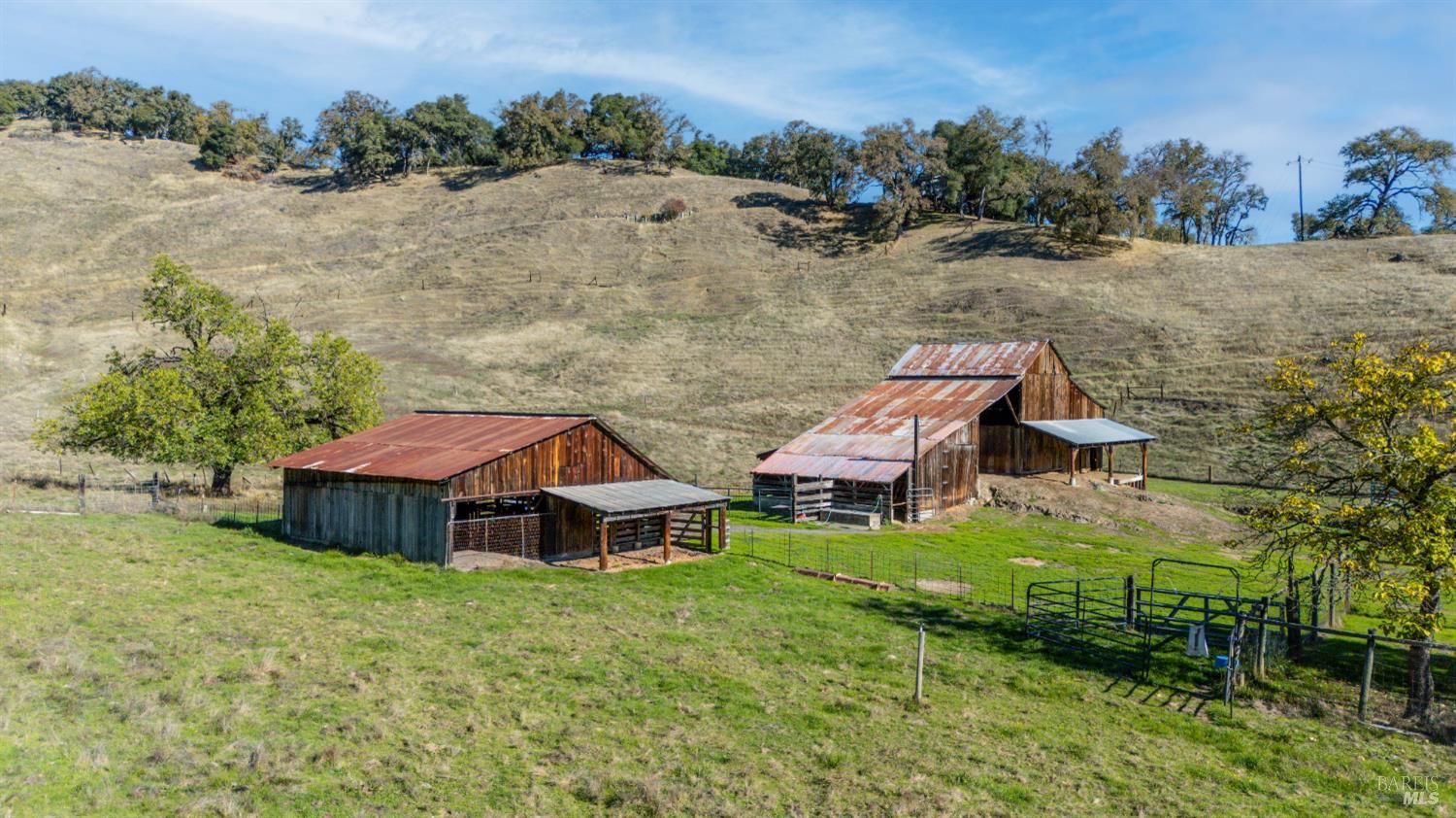 7420 Eastside Potter Valley Road Ukiah, CA 95482 - Photo 22 of 39 Multiple outbuildings