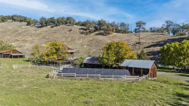 $799,000 | 7420 Eastside Potter Valley Road, Ukiah, CA 95482