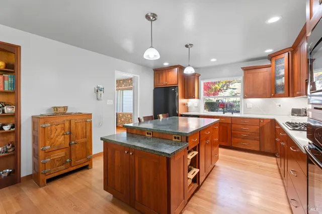 $850,000 | 7420 Eastside Potter Valley Road, Ukiah, CA 95482