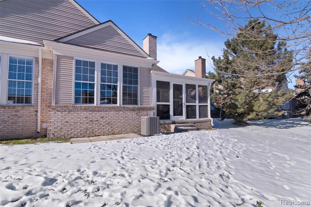 832 Garnet Court, Unit 41 Rochester, MI 48306 - Photo 6 of 38