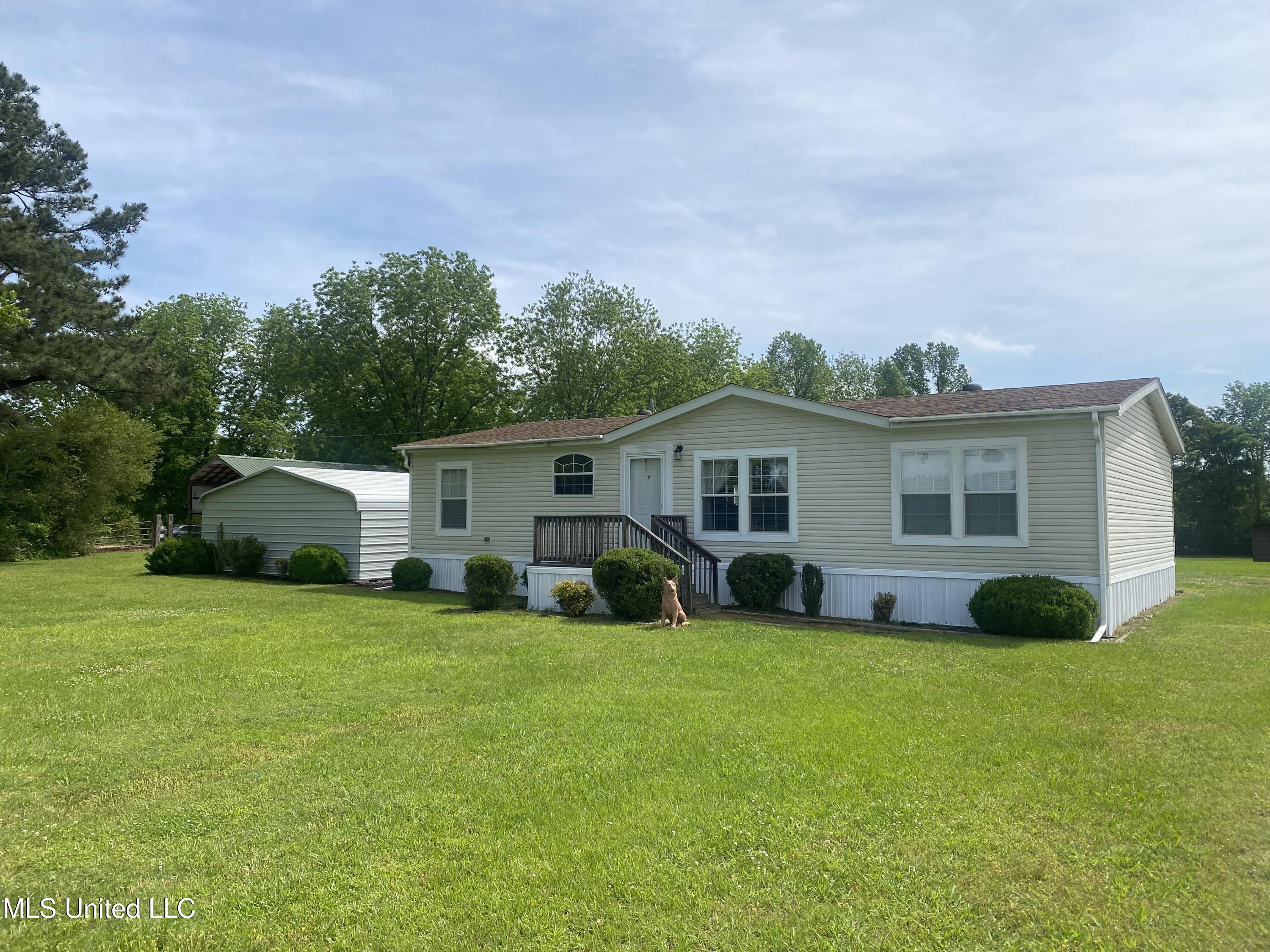 1008 Beatty Road Enid, MS 38927 - Photo 2 of 20 IMG_2481