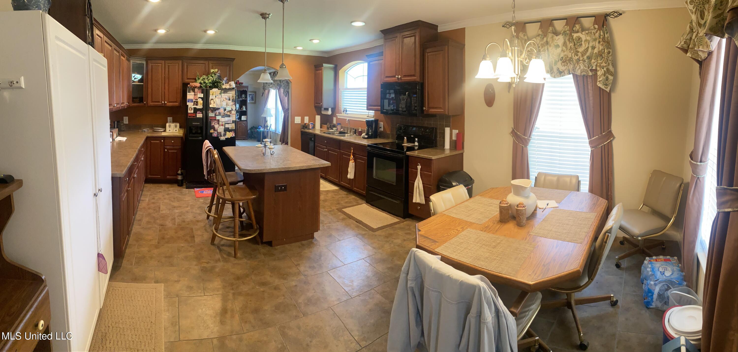 1008 Beatty Road Enid, MS 38927 - Photo 7 of 20 IMG_2520