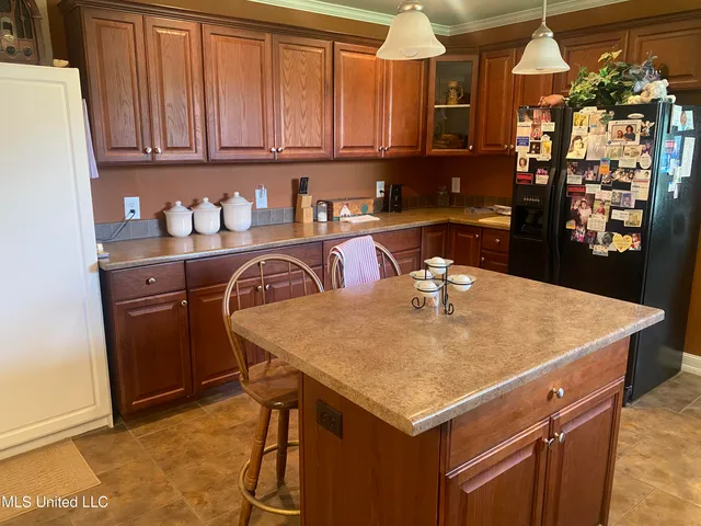 $184,900 | 1008 Beatty Road, Enid, MS 38927