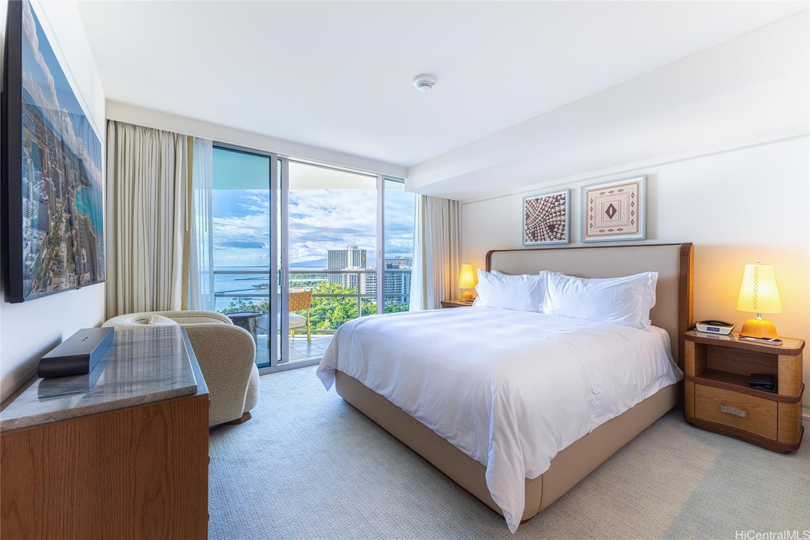 223 Saratoga Road, Unit 2015 Honolulu, HI 96815 - Photo 10 of 23 Gallery Image 10