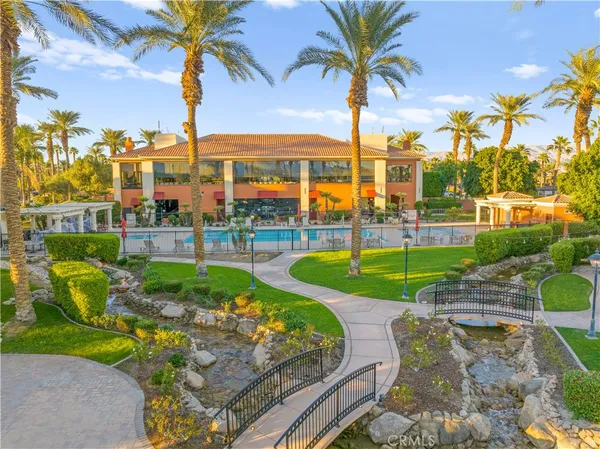 a view of a park with welcome board