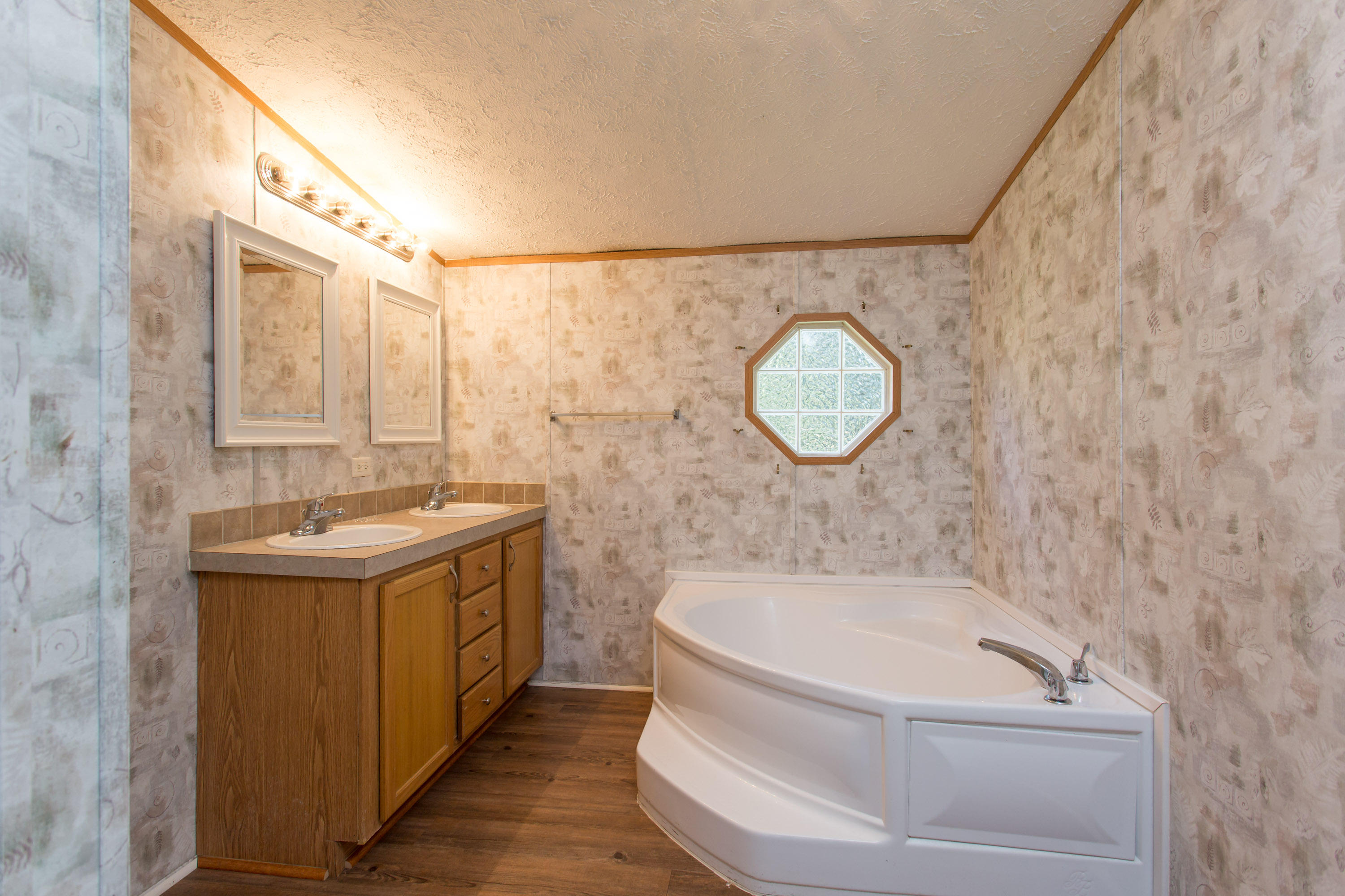 1081 Ben Road Charleston, SC 29412 - Photo 14 of 19 Master Bath