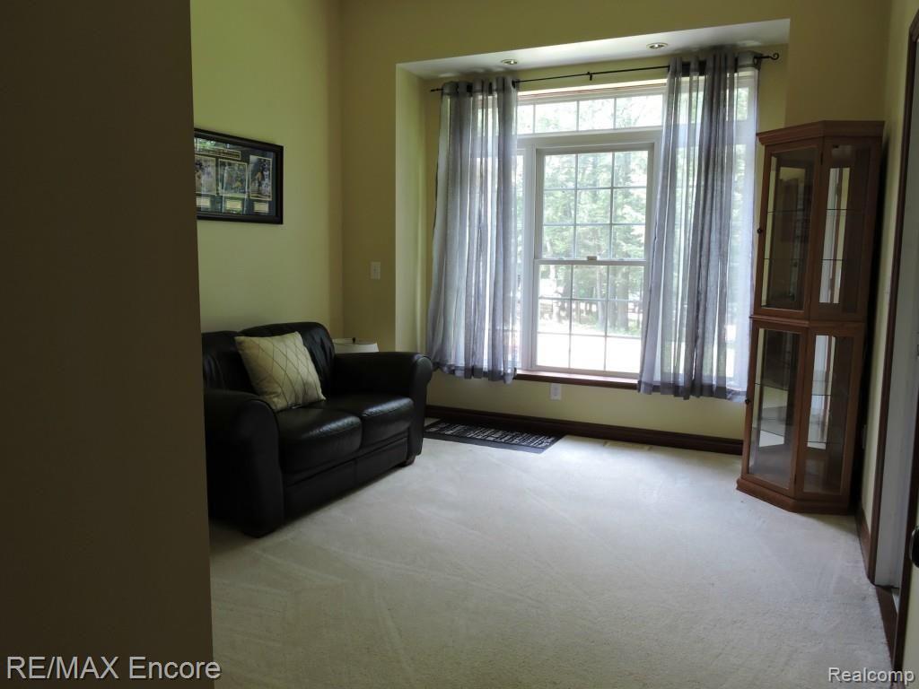 2470 Ridge Road White Lake, MI 48383 - Photo 33 of 44 DSCN1275.jpg