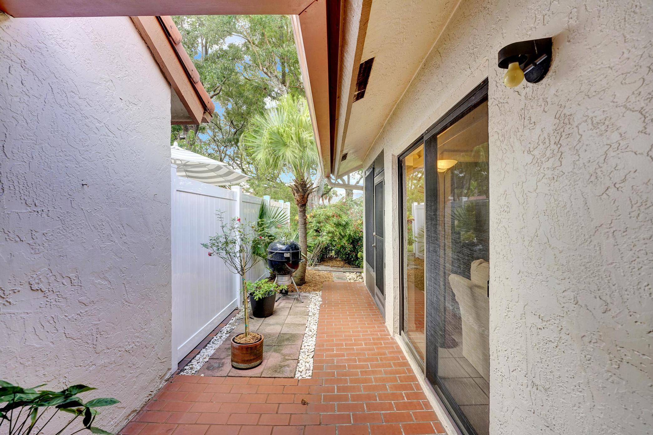23251 Water Circle Boca Raton, FL 33486 - Photo 23 of 35 _DSC4140