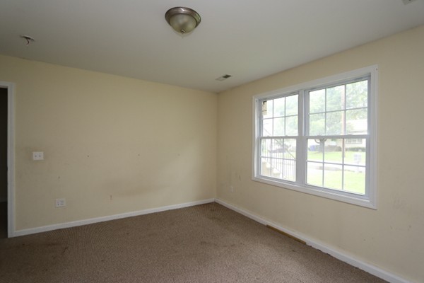 178 Wrentham Road Springfield, MA 01119 - Photo 11 of 25
