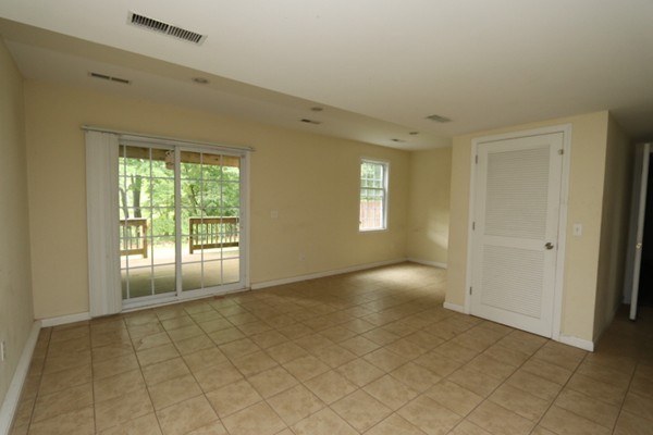 178 Wrentham Road Springfield, MA 01119 - Photo 15 of 25