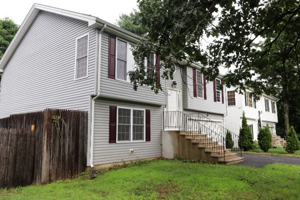 178 Wrentham Road Springfield, MA 01119 - Photo 3 of 25