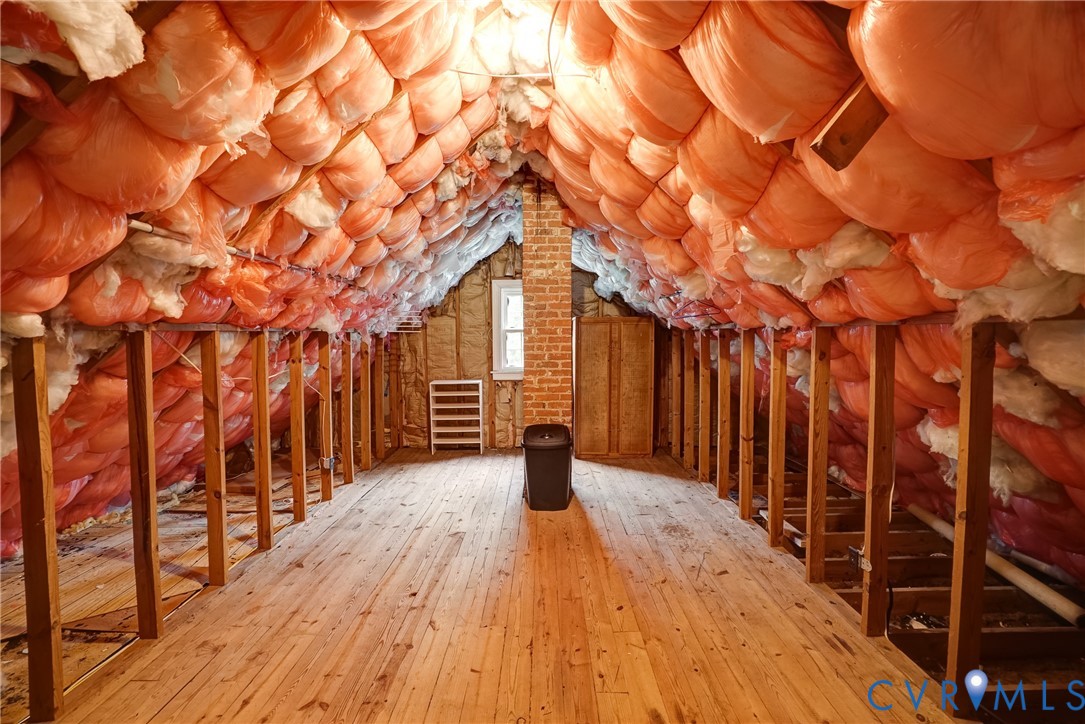 7502 Sweetbriar Road Henrico, VA 23229 - Photo 24 of 28 a front view of a house with a yard