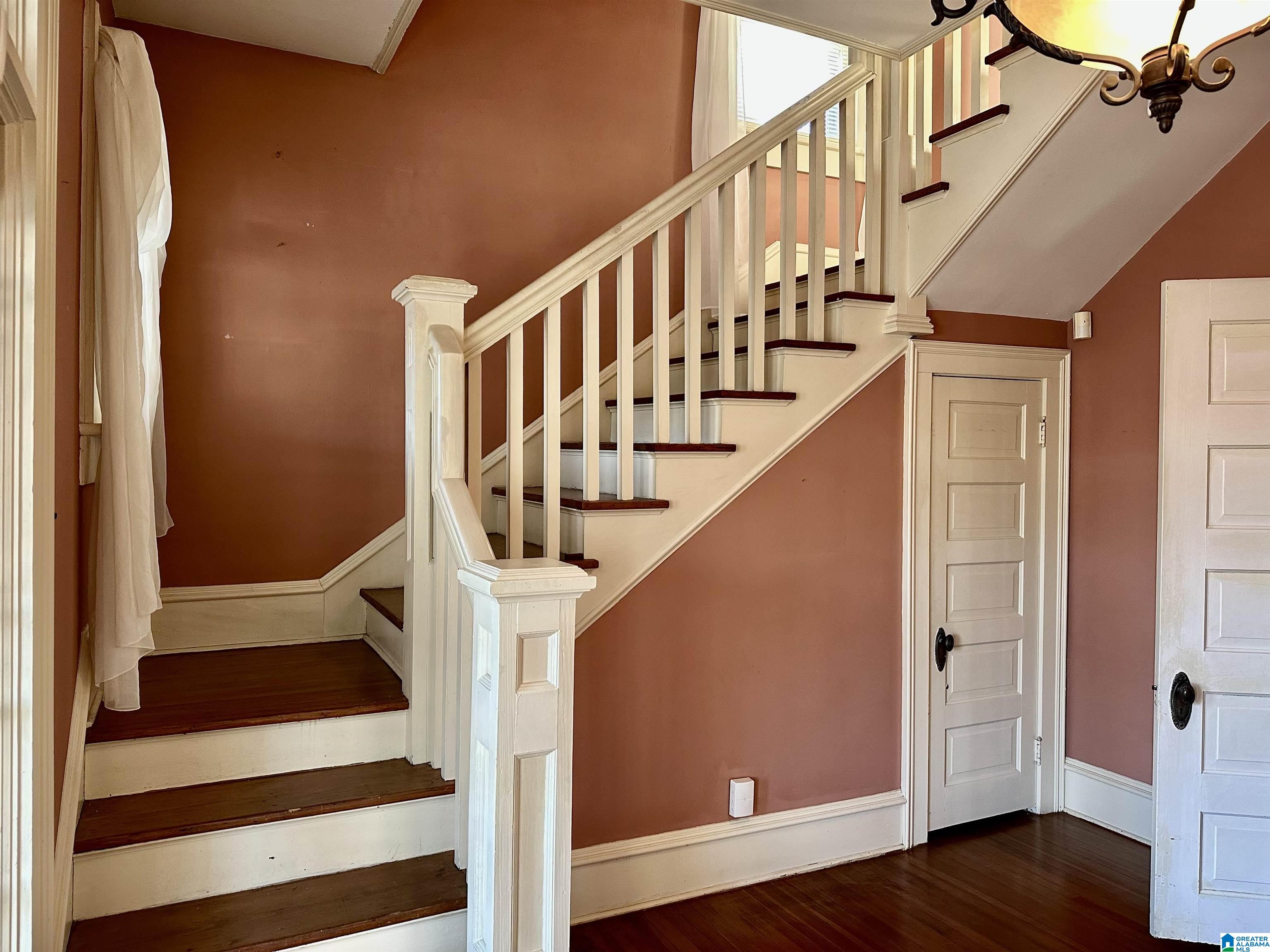 401 8th Street Southwest Cullman, AL 35055 - Photo 5 of 61