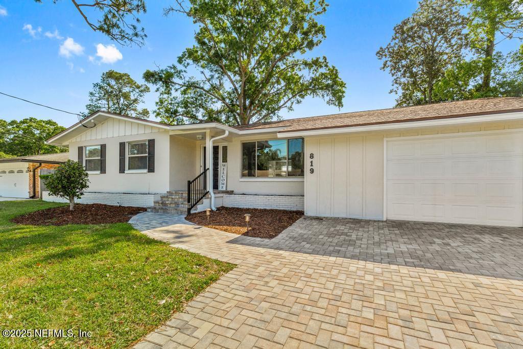 819 Acapulco Road Jacksonville, FL 32216 - Photo 7 of 62 819 Acapulco Rd-4