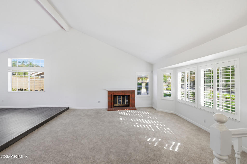 6945 Via Alba Camarillo, CA 93012 - Photo 7 of 45