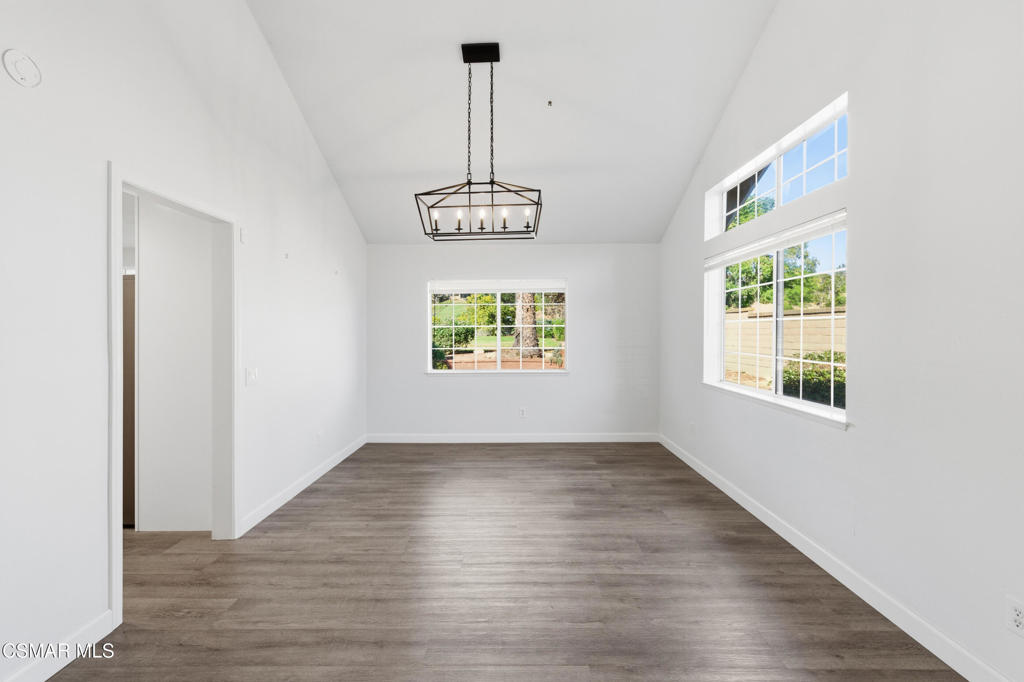 6945 Via Alba Camarillo, CA 93012 - Photo 9 of 45