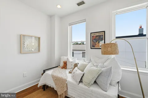 $899,888 | 1005 Irving Street Northwest, Washington, DC 20010