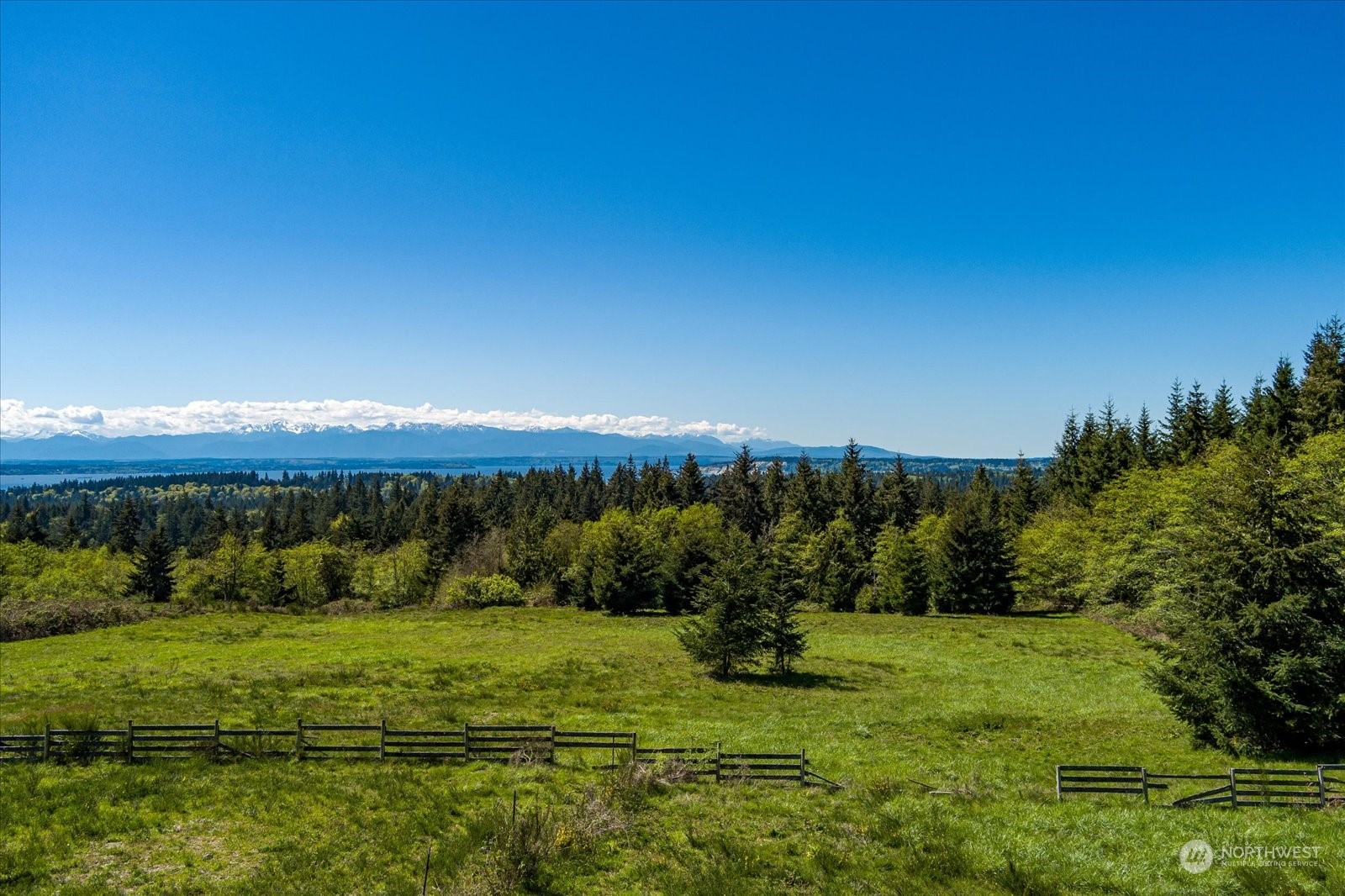 -xxx Log Cabin Road Clinton, WA 98236 - Photo 2 of 29 Gallery Image 2