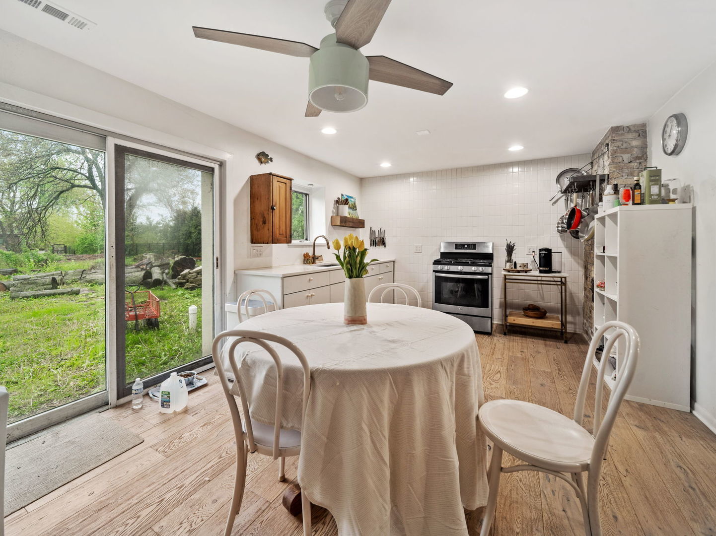 1S655 Taylor Road Glen Ellyn, IL 60137 - Photo 16 of 30 Gallery Image 16