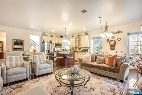 $997,500 | 500 Blue Hill Terrace, Franklin Lakes, NJ 07417