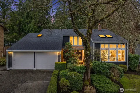 $1,768,000 | 1817 220th Place Northeast, Sammamish, WA 98074
