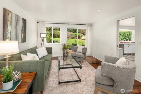$1,768,000 | 1817 220th Place Northeast, Sammamish, WA 98074