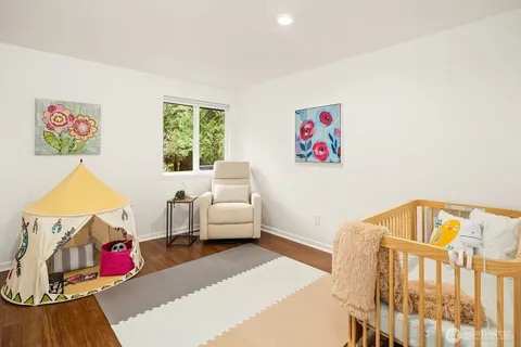 $1,768,000 | 1817 220th Place Northeast, Sammamish, WA 98074