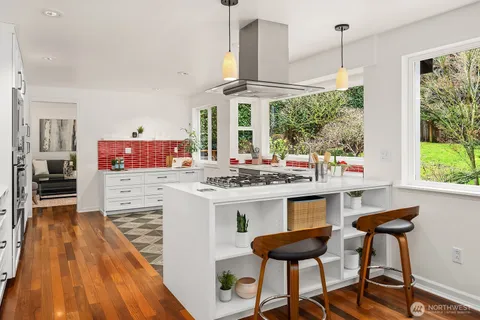 $1,768,000 | 1817 220th Place Northeast, Sammamish, WA 98074