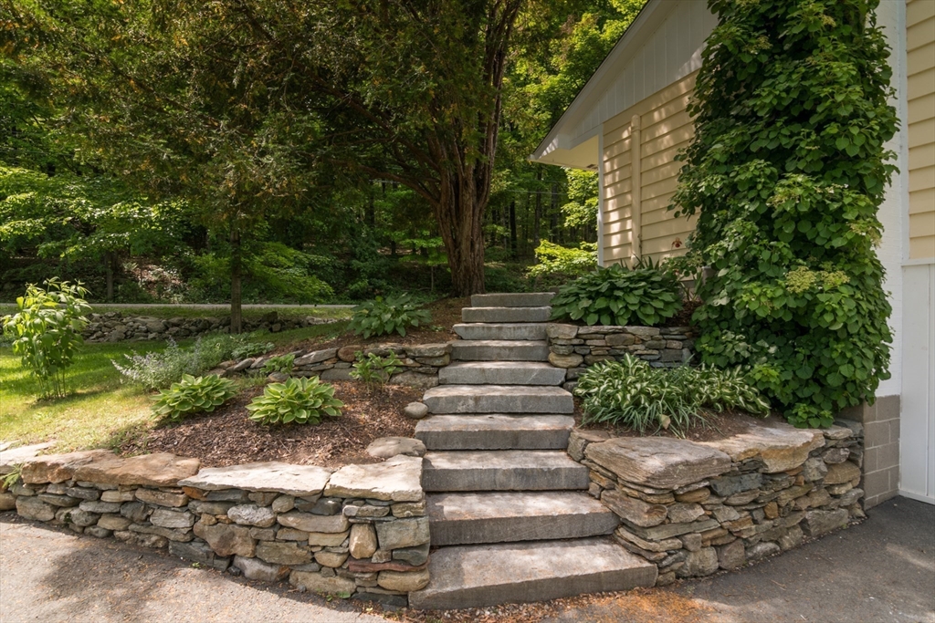 9 Long Hill Road Leverett, MA 01054 - Photo 3 of 37