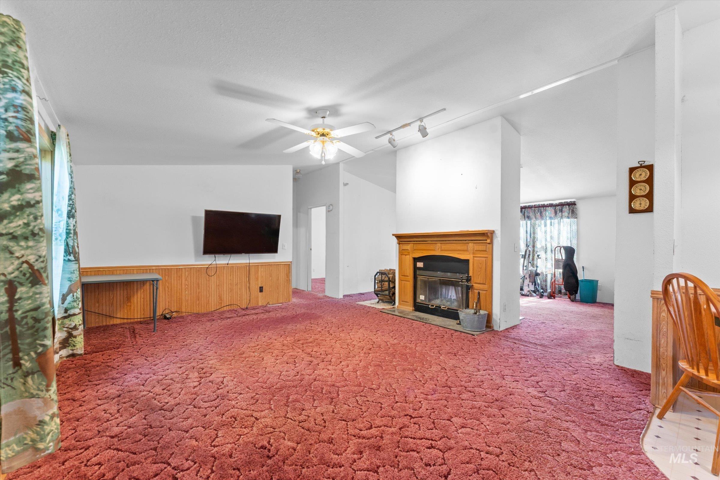 4051 Northwest Canal Road Mountain Home, ID 83647 - Photo 16 of 39